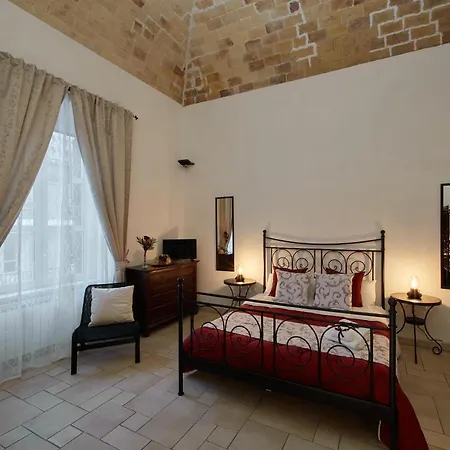 Secrets Bed & Breakfast 3*