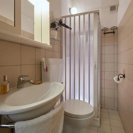 Secrets Bed & Breakfast 3*